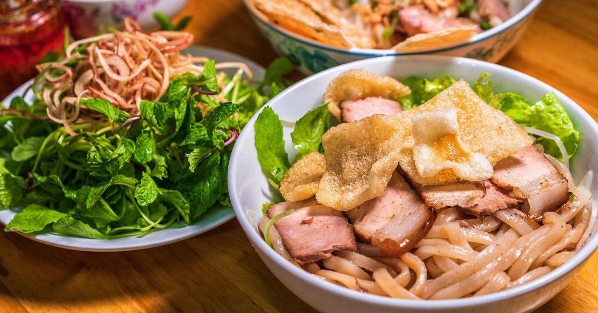 Cao lầu là món ăn đặc trưng ở Hội An