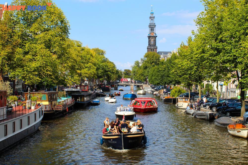 Kênh đào Amsterdam lãng mạn mê hoặc lòng người