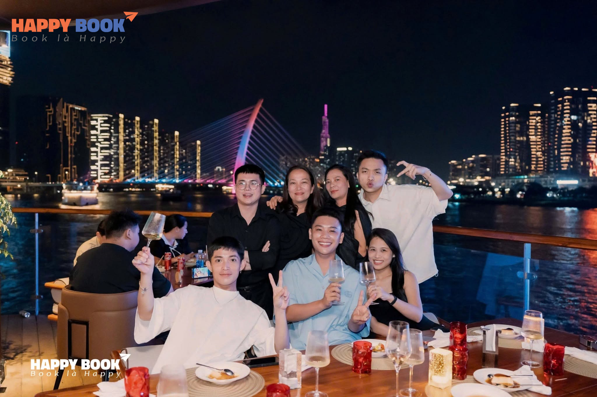 Lịch trình đi du thuyền trên sông Sài Gòn tham khảo