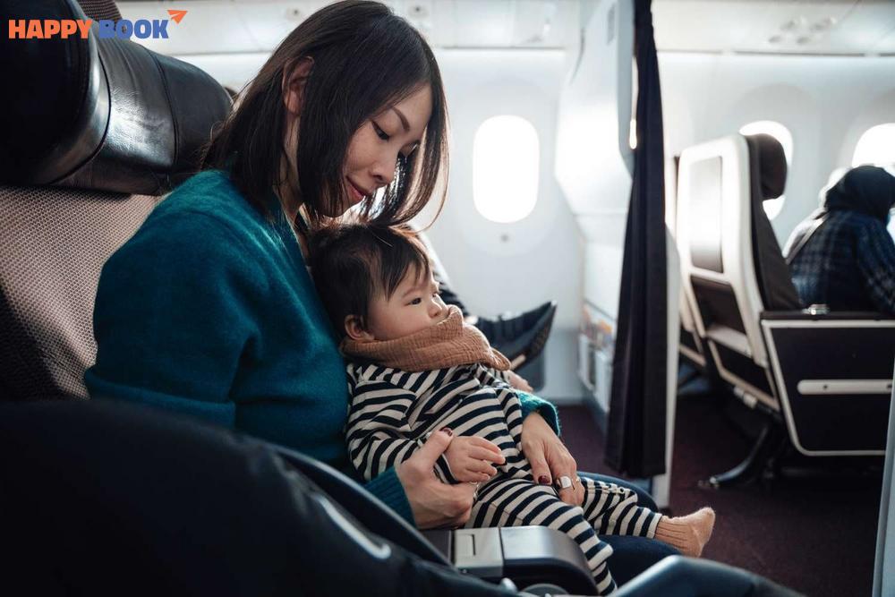 Thông tin tổng quan về trẻ mấy tháng được đi máy bay