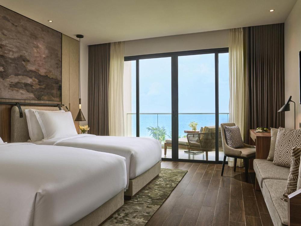 Superior Twin Room with Balcony and Garden View